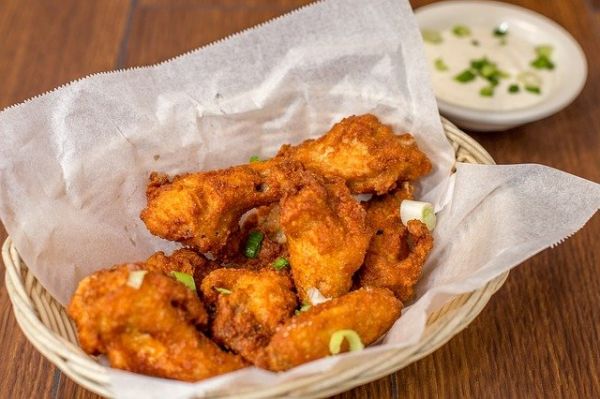 6 Chicken Wings